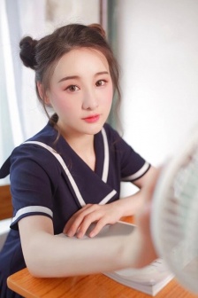 男狂揉女奶胸60分钟电影